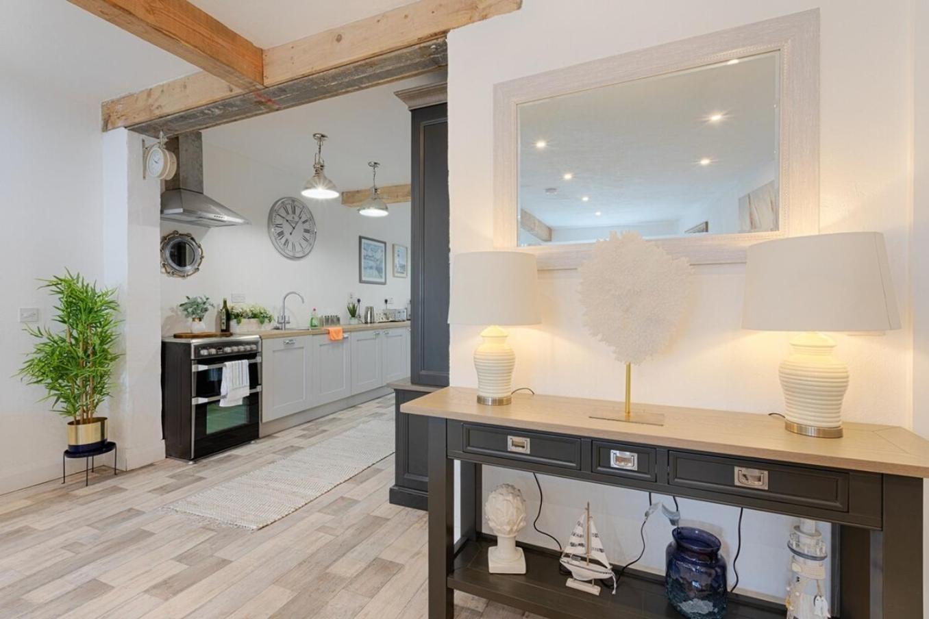 Holland House No3 Holiday home Clarecastle