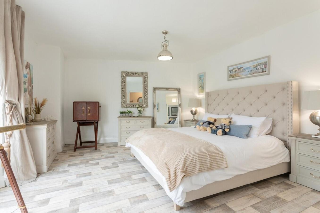 Holland House No3 Clarecastle